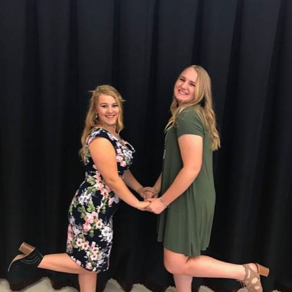 Meet your Posher, Kayla